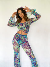 Load image into Gallery viewer, Jungle Flared Sleeve Top