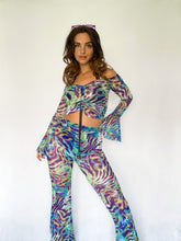 Load image into Gallery viewer, Jungle Flared Sleeve Top
